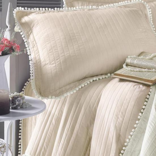 Pompom stratis Coverlet rex Location