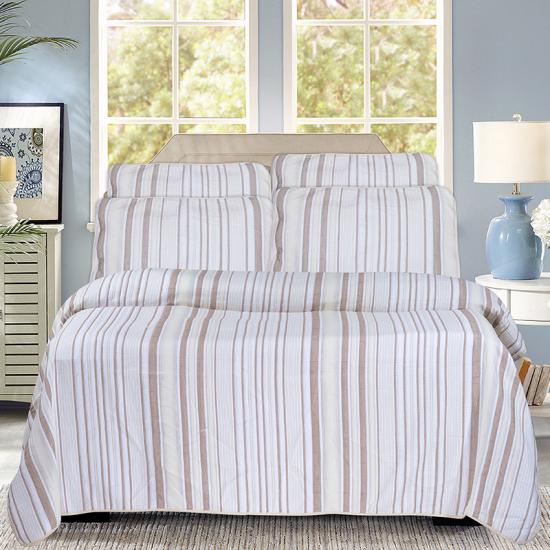 Quomodo Polyester Microfiber pellis cum materiis naturalibus sicut bombacio vel lana comparat?