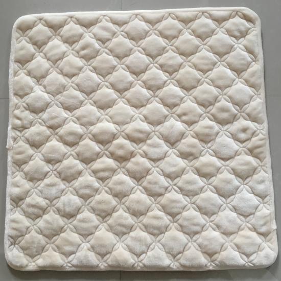 Mollis Luxuria Flannel Quilted Sofa Cover